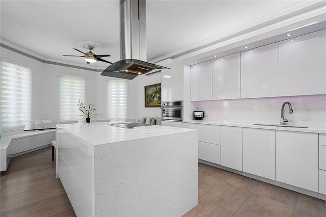 253 FLAMBOYÁN, Dorado, PR 00646