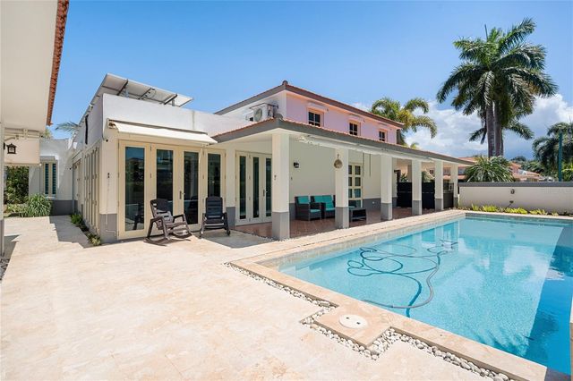 253 FLAMBOYÁN, Dorado, PR 00646