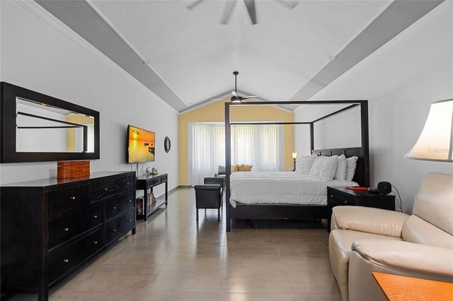 253 FLAMBOYÁN, Dorado, PR 00646