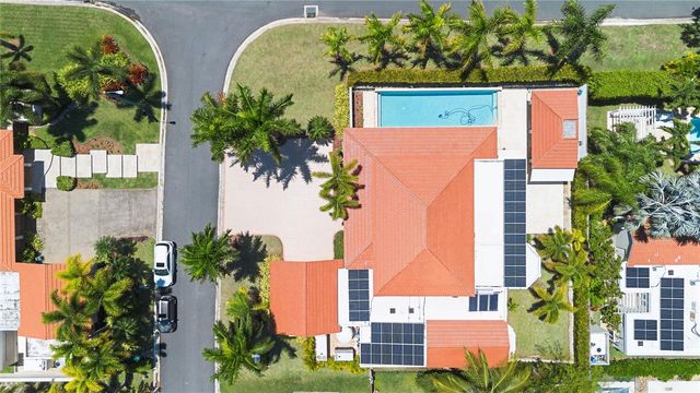 253 FLAMBOYÁN, Dorado, PR 00646