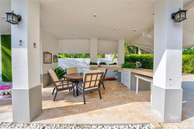 253 FLAMBOYÁN, Dorado, PR 00646