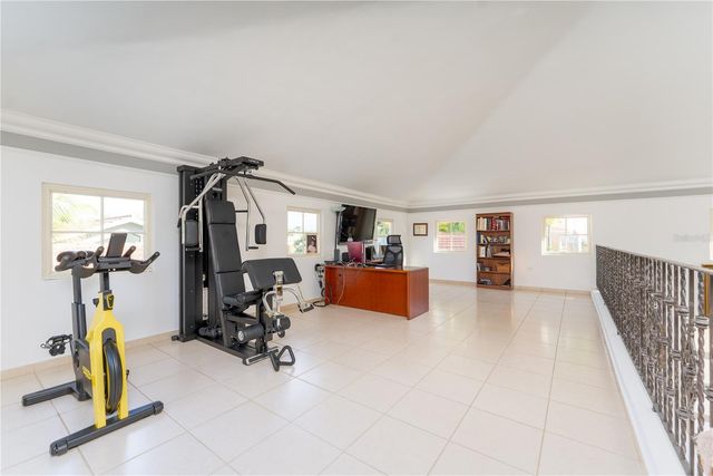 253 FLAMBOYÁN, Dorado, PR 00646