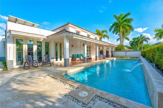 253 FLAMBOYÁN, Dorado, PR 00646