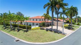 253 FLAMBOYÁN, Dorado, PR 00646