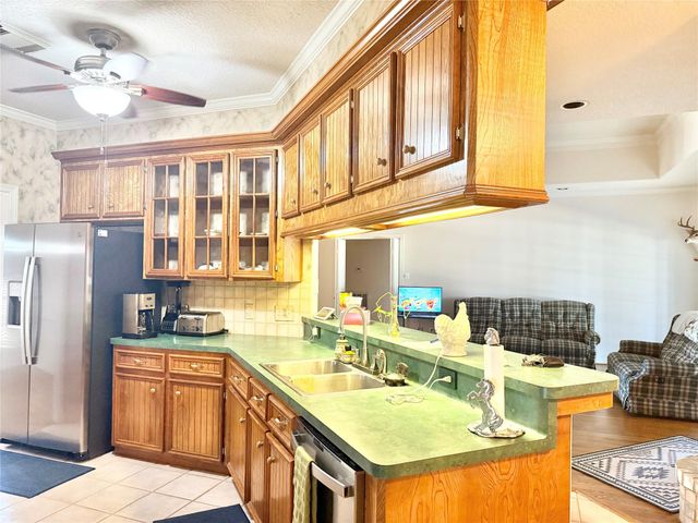 1110 Robinson Road, La Porte, TX 77571