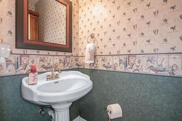 1110 Robinson Road, La Porte, TX 77571