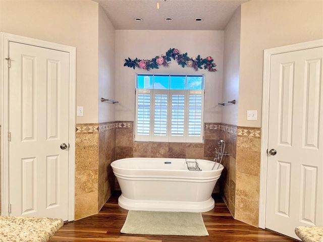 1110 Robinson Road, La Porte, TX 77571