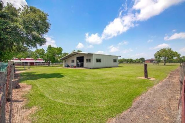 1110 Robinson Road, La Porte, TX 77571
