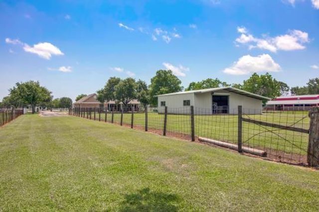 1110 Robinson Road, La Porte, TX 77571