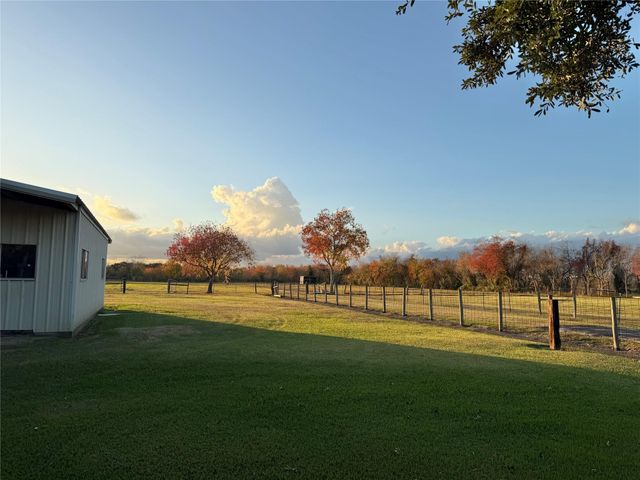 1110 Robinson Road, La Porte, TX 77571