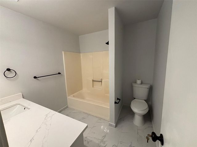 8455 Sugarberry Road, Dallas, TX 75249