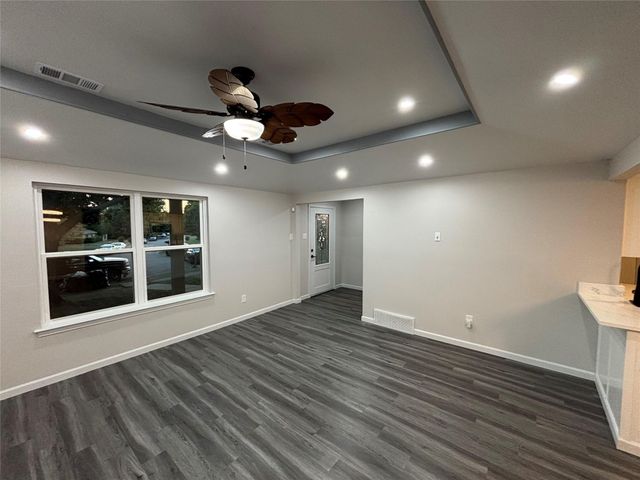 8455 Sugarberry Road, Dallas, TX 75249