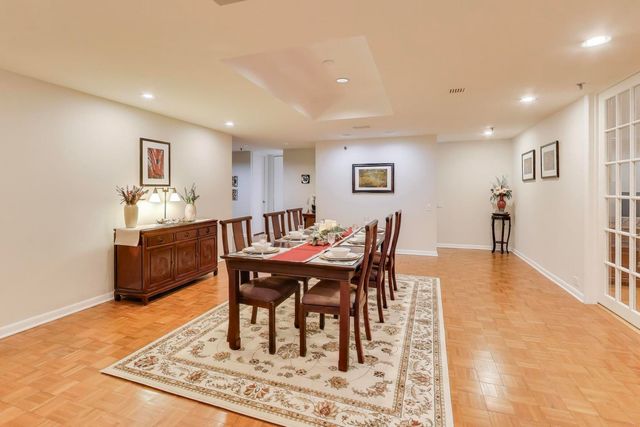 680 N Lake Shore Drive 221, Chicago, IL 60611