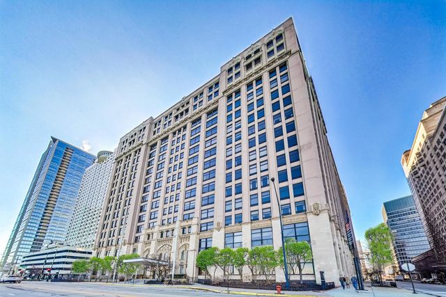 680 N Lake Shore Drive 221, Chicago, IL 60611