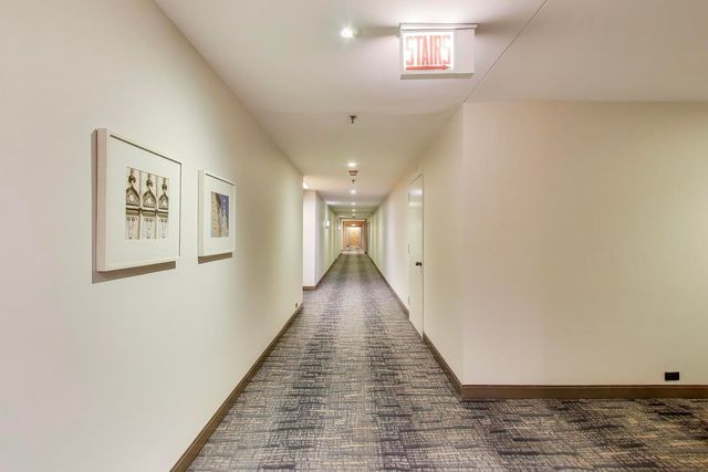 680 N Lake Shore Drive 221, Chicago, IL 60611