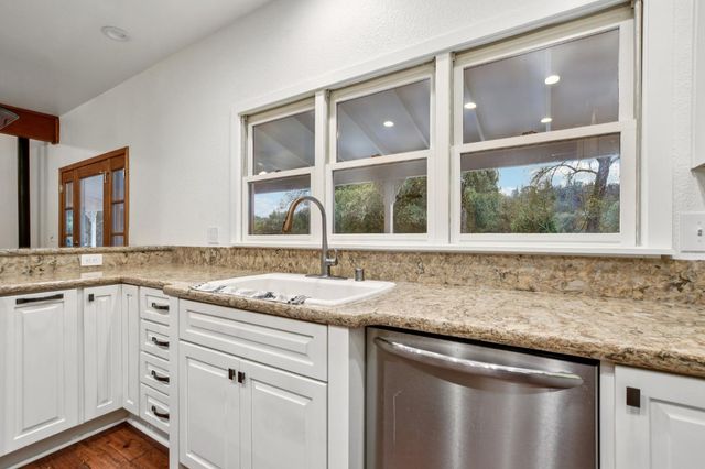 7650 Buzzards Gulch Rd, Somerset, CA 95684