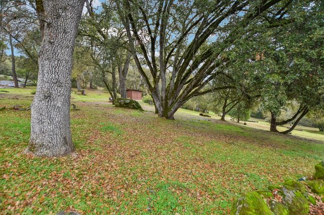 7650 Buzzards Gulch Rd, Somerset, CA 95684