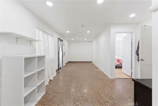 121 E 68th Way, Long Beach, CA 90805