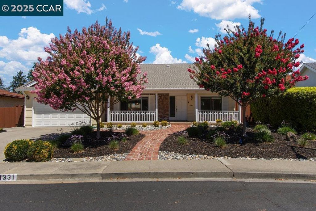 1331 Edinburgh Ct, Concord, CA 94518
