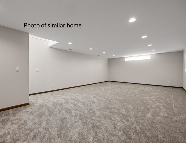 7515 Country Ridge Drive NW, Cedar Rapids, IA 52405