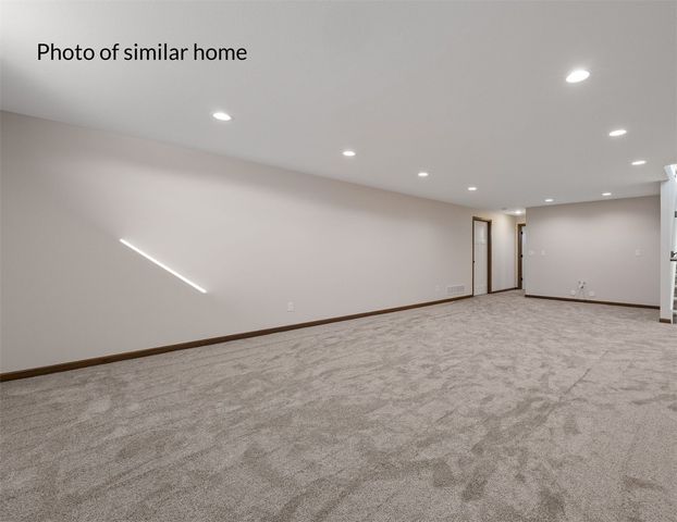 7515 Country Ridge Drive NW, Cedar Rapids, IA 52405