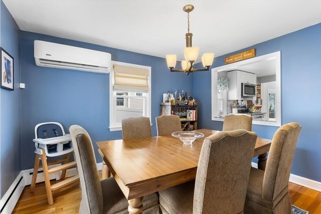 10 Earnshaw St, Boston, MA 02132