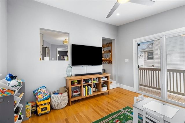 10 Earnshaw St, Boston, MA 02132