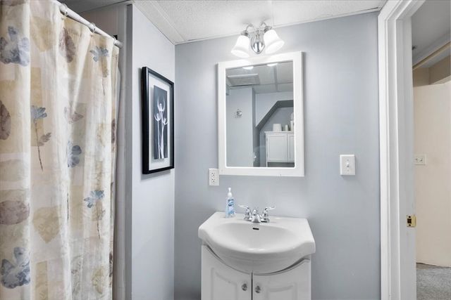 10 Earnshaw St, Boston, MA 02132