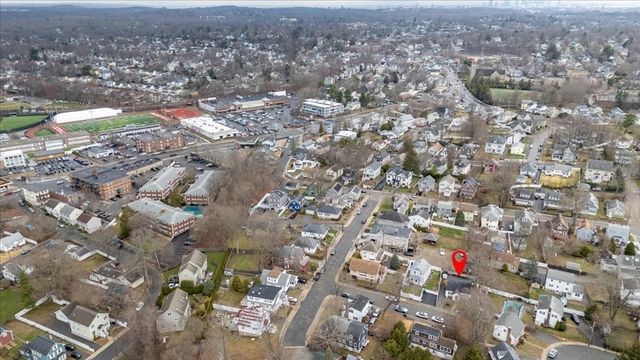 10 Earnshaw St, Boston, MA 02132