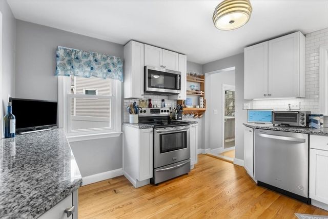 10 Earnshaw St, Boston, MA 02132