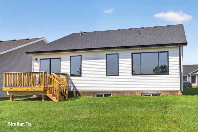 1211 NW Petersen Drive, Waukee, IA 50263