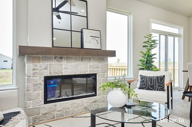 1211 NW Petersen Drive, Waukee, IA 50263