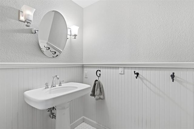 4400 Saint Patrick Drive, Oklahoma City, OK 73120