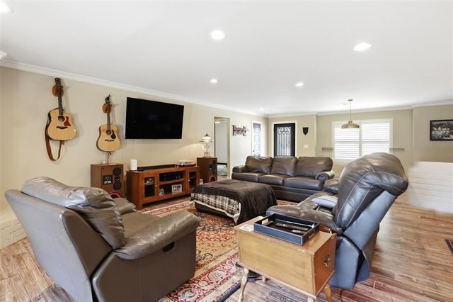 4400 Saint Patrick Drive, Oklahoma City, OK 73120