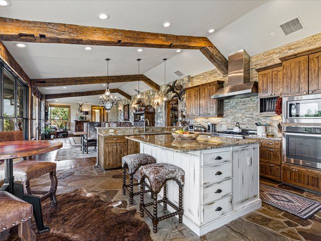 242 Bishop Drive, Weatherford, TX 76088