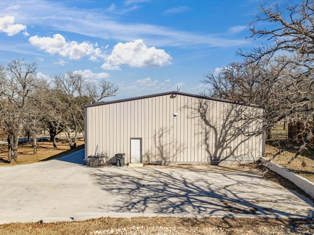 242 Bishop Drive, Weatherford, TX 76088