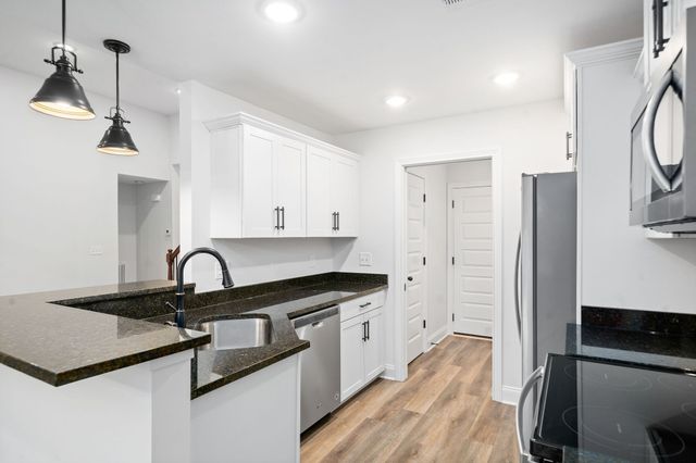 472 Hawkins Road, Clarksville, TN 37040