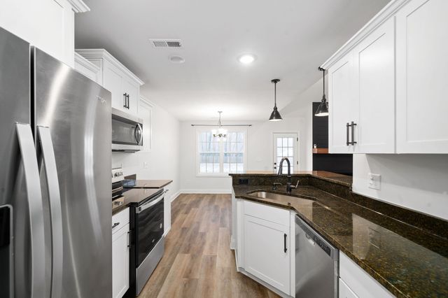 472 Hawkins Road, Clarksville, TN 37040