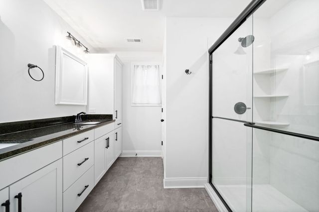 472 Hawkins Road, Clarksville, TN 37040