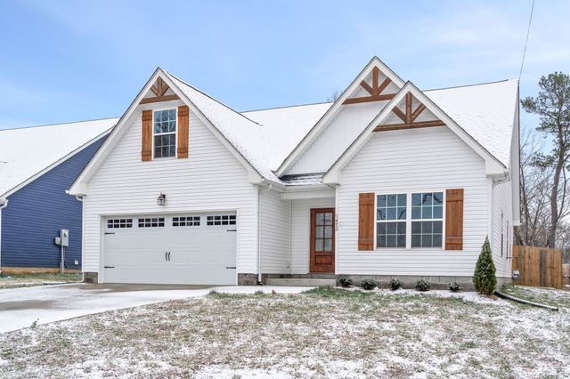 472 Hawkins Road, Clarksville, TN 37040