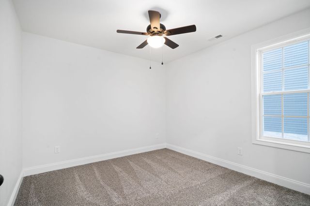 472 Hawkins Road, Clarksville, TN 37040