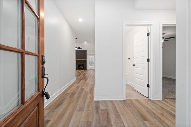 472 Hawkins Road, Clarksville, TN 37040