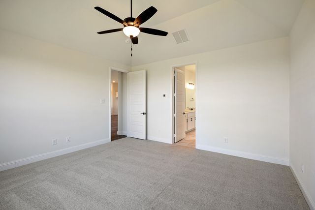 557 Baker Court, Fate, TX 75189