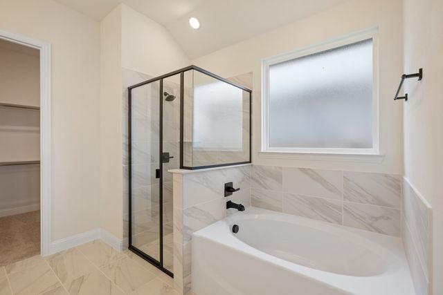 557 Baker Court, Fate, TX 75189