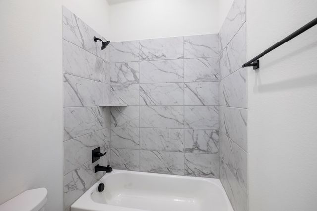 557 Baker Court, Fate, TX 75189