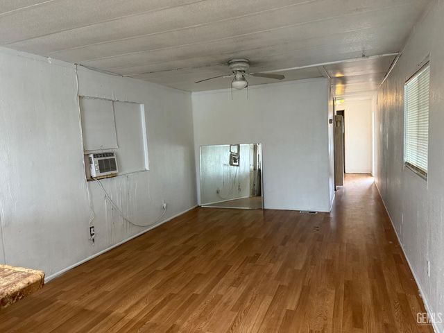 6201 Wible Road 31, Bakersfield, CA 93313