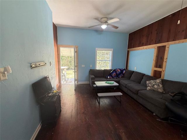 333033 E 1065 Road, Mcloud, OK 74851