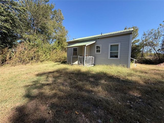 333033 E 1065 Road, Mcloud, OK 74851