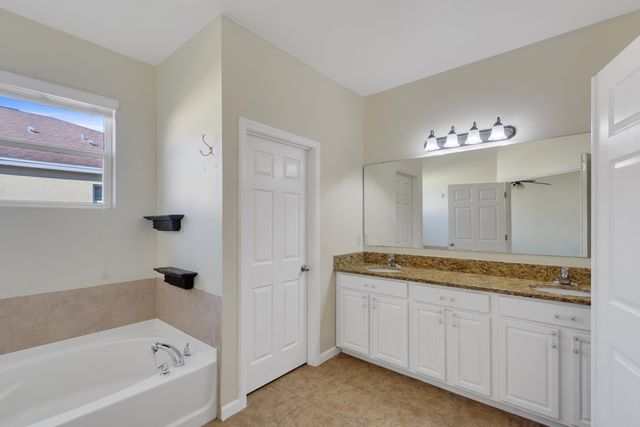 1450 Caddy Court, Vero Beach, FL 32966