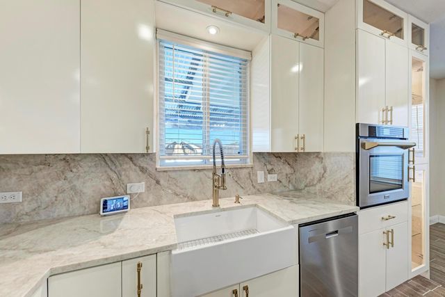 1529 Brimhurst DR, Leander, TX 78641